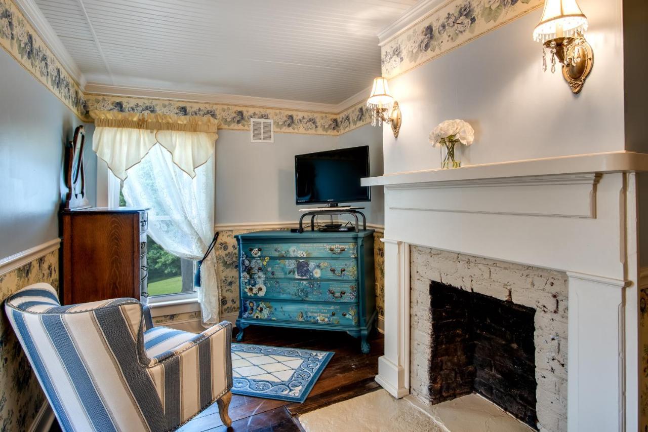 Mcternan Manor Apartment Франклин Екстериор снимка